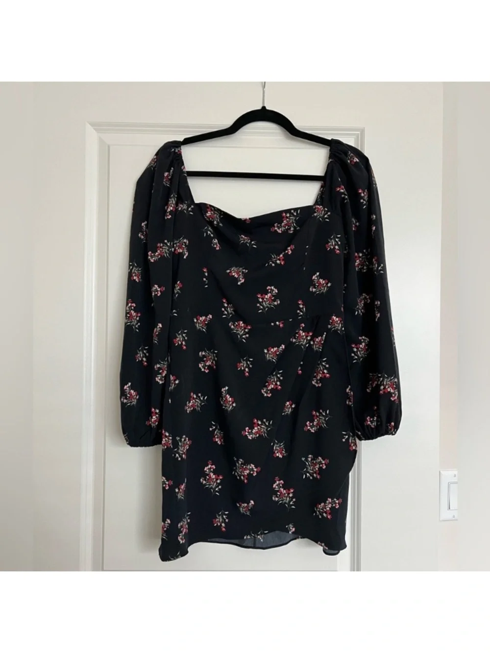 Black Floral Long-Sleeve Mini Dress